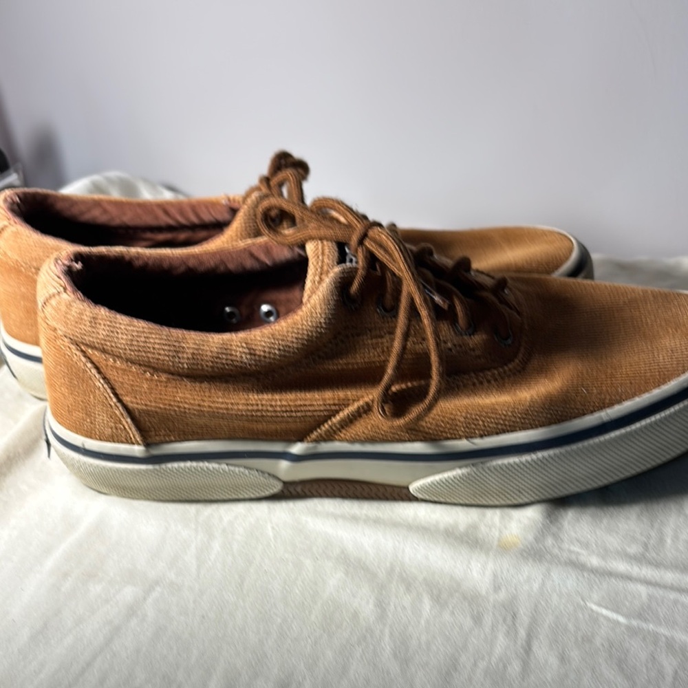 Sperry Haylard Men’s Tan Corduroy Shoes Size 9.5 Excellent Pre-Worn Condition
